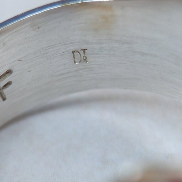 DTR (Jay King) Sterling Mother-of-Pearl Shield Ring — Size 7.25 - Picture 9 of 15